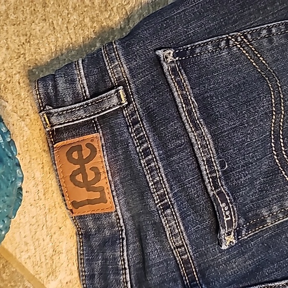 Lee size 6 jeans - Picture 7 of 8